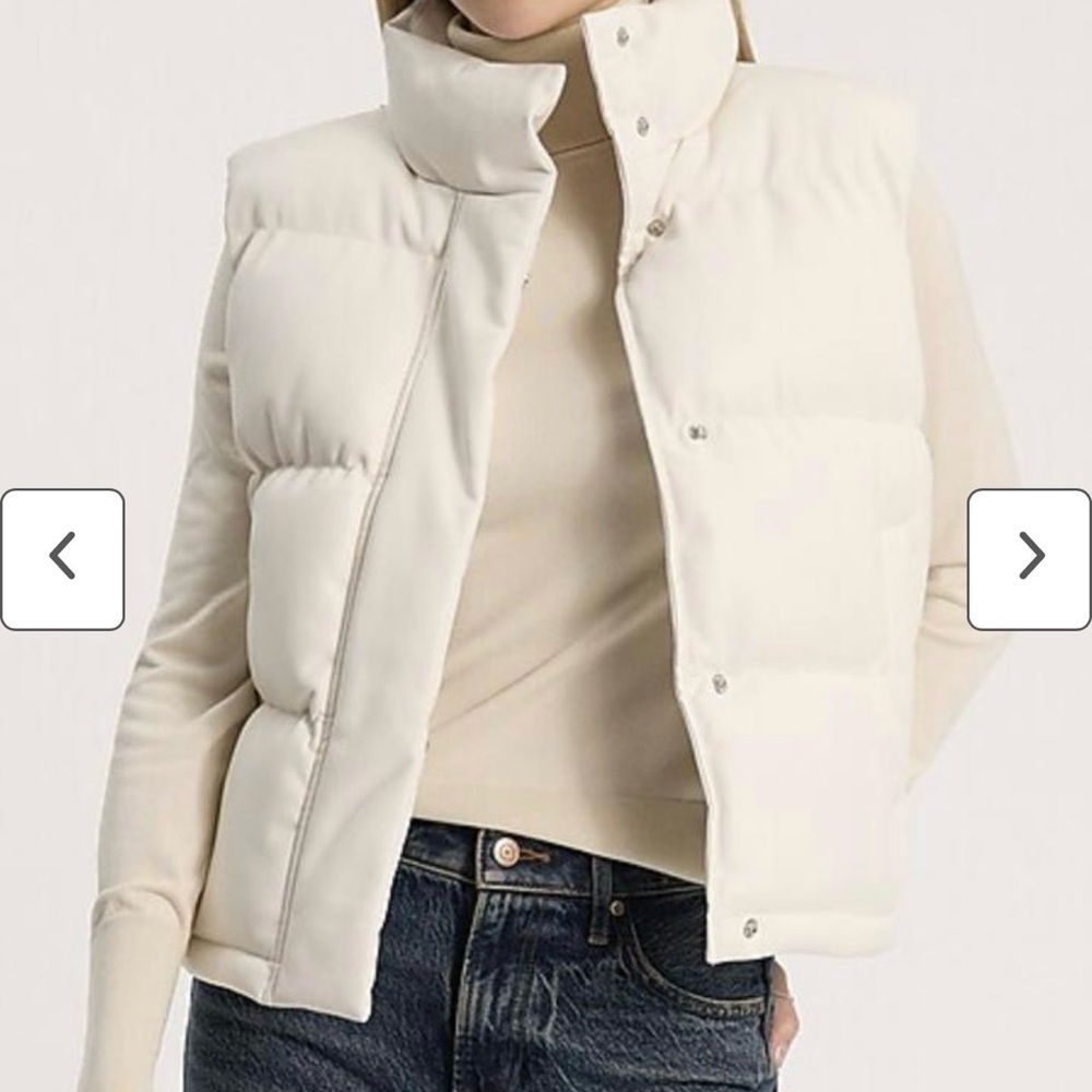 Express Women's Off-White Puffer Vest
